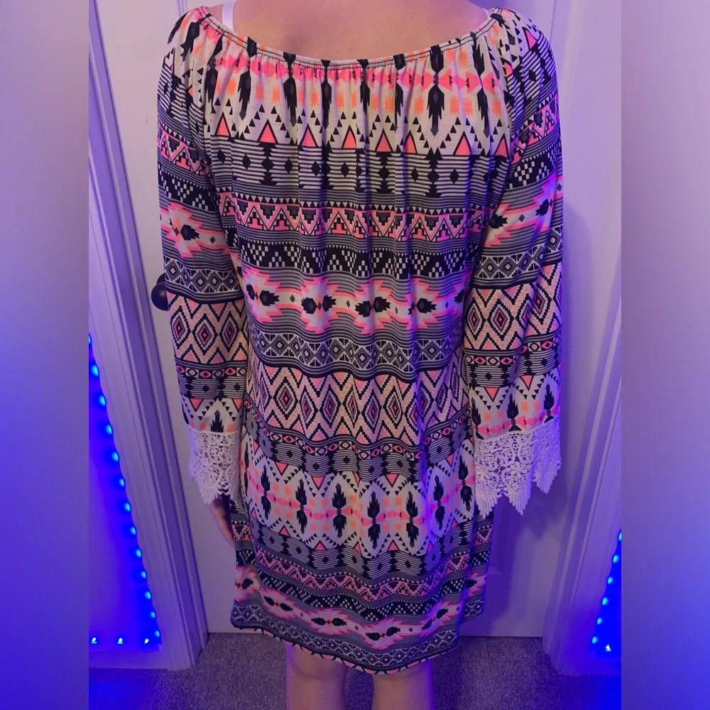 Size-medium - Picture 2 of 6